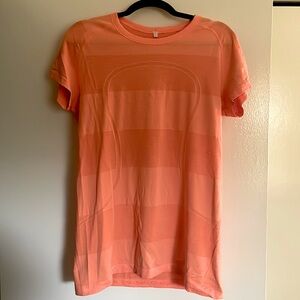 Lululemon fitted workout shirt
